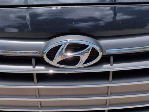 Used 2020 Hyundai Elantra SEL w/ Cargo Package (C1) FWD image 5
