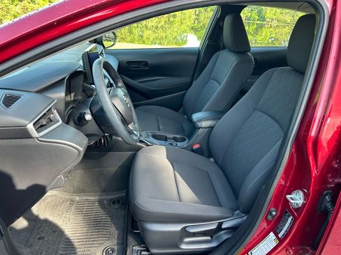 Used 2023 Toyota Corolla LE image 14