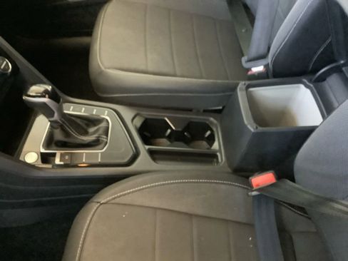 Used 2024 Volkswagen Taos SE image 23