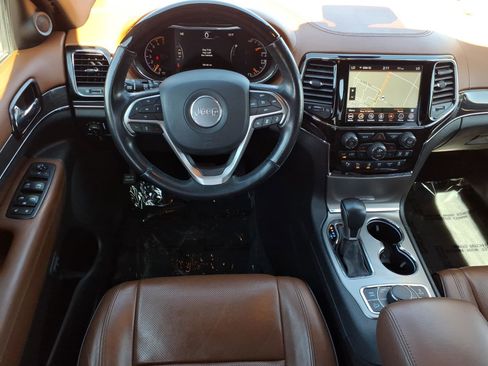 Used 2020 Jeep Grand Cherokee Overland image 25