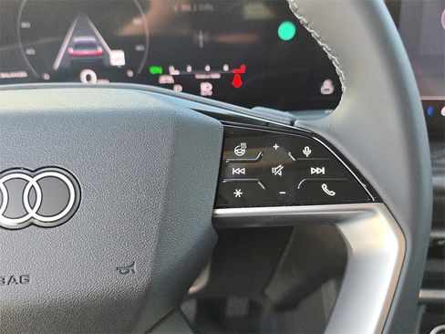 New 2025 Audi Q5 Premium image 21