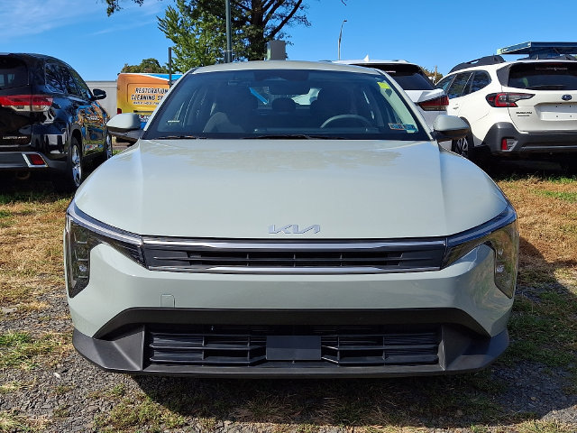 Certified 2026 Kia K4 FWD image 2