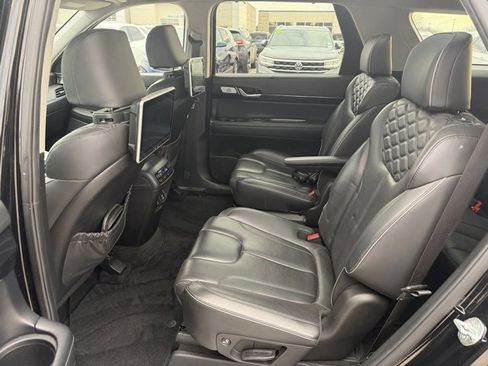 Used 2021 Hyundai Palisade Limited image 12