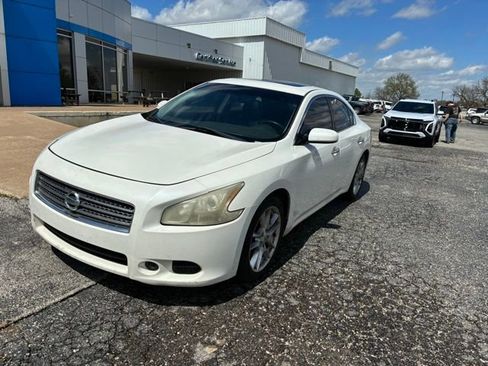 Used 2011 Nissan Maxima 3.5 S image 2