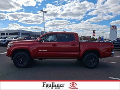 Certified 2023 Toyota Tacoma SR5 image 4