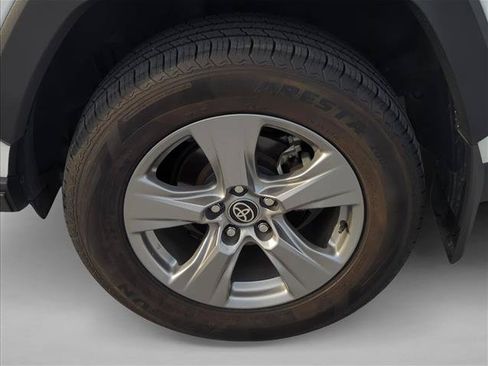 Used 2024 Toyota RAV4 XLE w/ Convenience Package FWD image 6