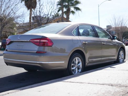 Used 2016 Volkswagen Passat 1.8T S image 9