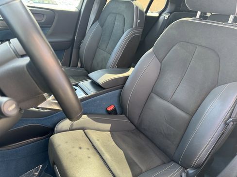 Used 2022 Volvo C40 P8 Recharge Ultimate image 24