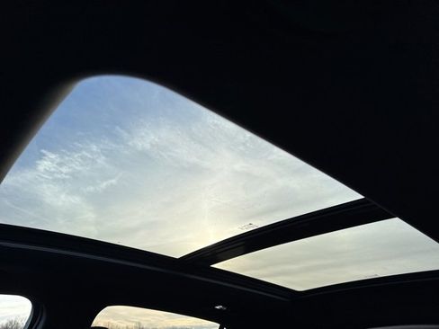 Used 2023 Chevrolet Equinox RS image 7