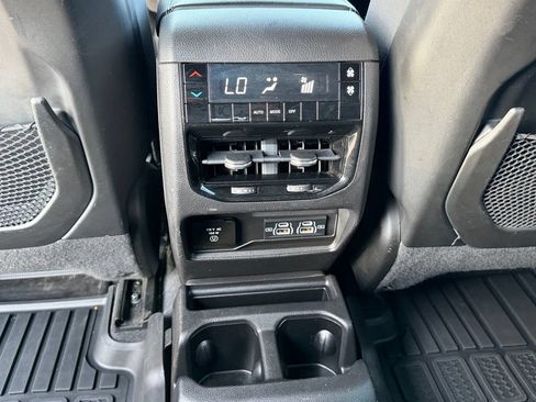 Used 2023 Jeep Grand Cherokee L Laredo AWD/4WD image 23