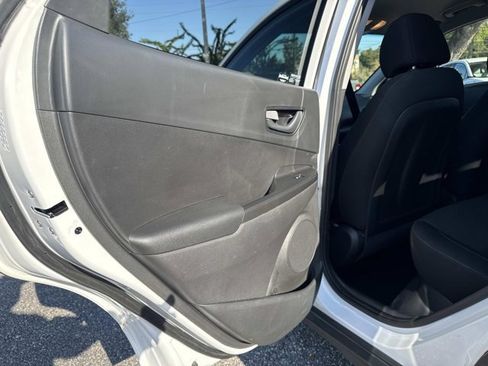 Used 2023 Hyundai Kona SEL image 13