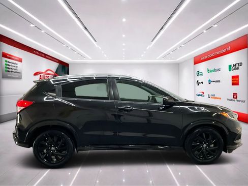 Used 2022 Honda HR-V Sport image 8