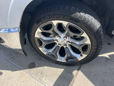 Used 2024 RAM 1500 Limited AWD/4WD image 32