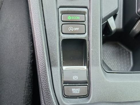 Certified 2025 Honda Accord LX image 26