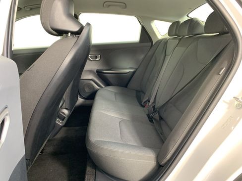 Used 2025 Kia K4 FWD image 32