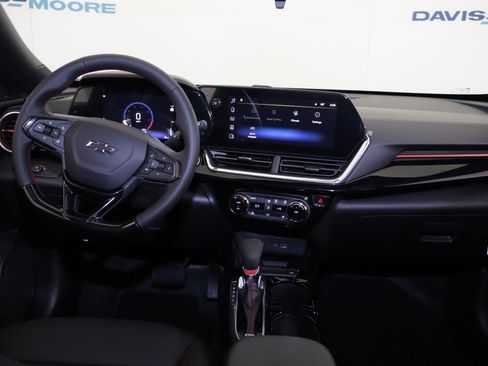 New 2026 Chevrolet Trax RS w/ Sunroof Package FWD image 16