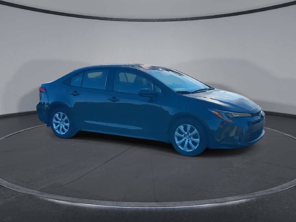 Used 2026 Toyota Corolla LE FWD image 2