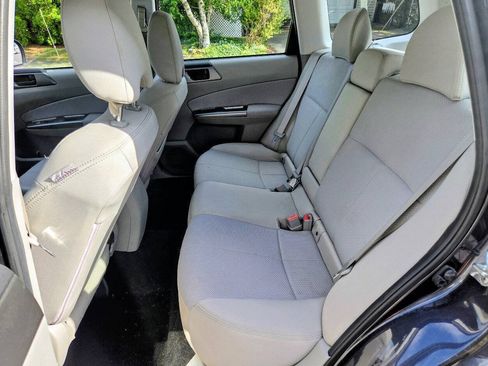 Used 2012 Subaru Forester 2.5X w/ Alloy Wheel Pkg AWD/4WD image 12