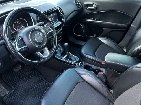 Used 2021 Jeep Compass Latitude w/ Sun and Sound Group AWD/4WD image 11