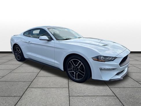 Used 2020 Ford Mustang Coupe w/ Equipment Group 101A RWD image 7