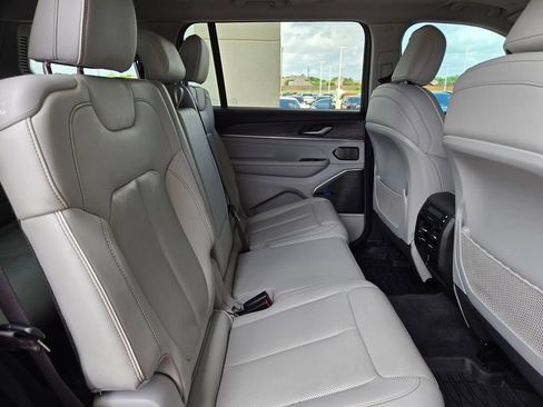 Used 2022 Jeep Grand Cherokee L Overland AWD/4WD image 27