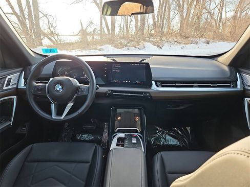 Used 2025 BMW X1 xDrive28i w/ Convenience Package image 12