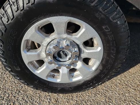 Used 2024 Ford F250 XLT image 24