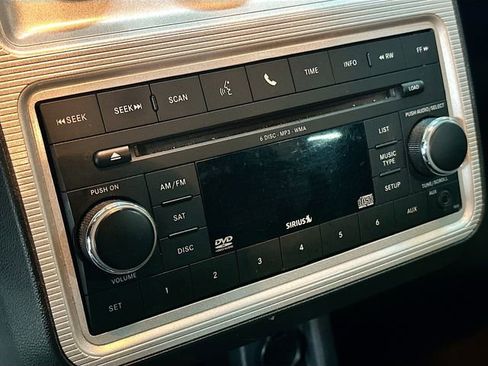 Used 2010 Dodge Journey SXT image 14