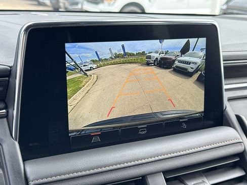 Certified 2023 GMC Yukon AT4 w/ LPO, Floor Liner Package AWD/4WD image 18
