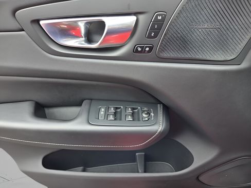 Used 2021 Volvo XC60 T5 Inscription w/ Advanced Package image 33