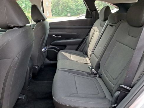 Used 2025 Hyundai Tucson SE FWD image 10