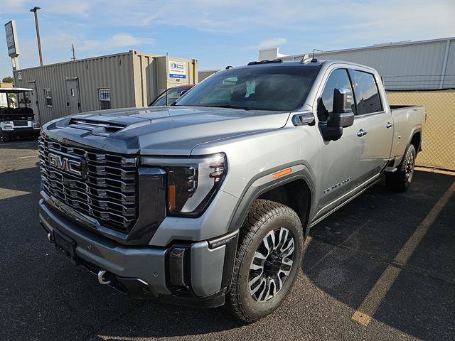 Used 2024 GMC Sierra 3500 Denali Ultimate AWD/4WD image 1