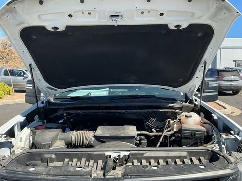 Used 2025 Chevrolet Silverado 3500 W/T image 16