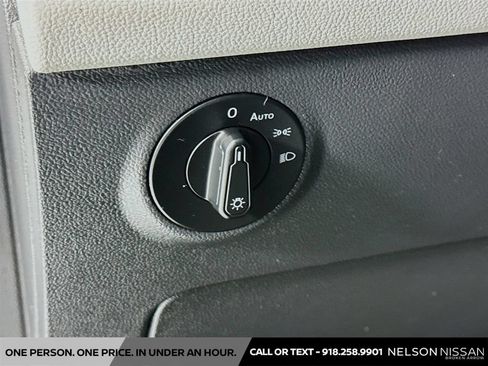 Used 2022 Volkswagen Taos SE FWD image 10