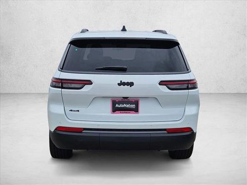 New 2026 Jeep Grand Cherokee L Limited AWD/4WD image 8