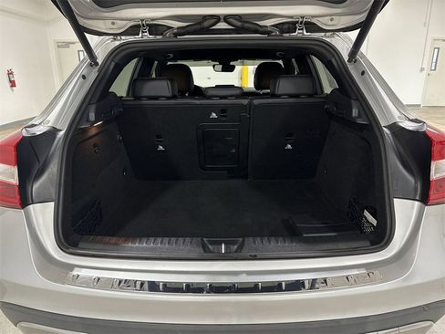 Used 2018 Mercedes-Benz GLA 250 4MATIC image 25