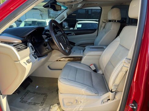 Used 2015 GMC Yukon Denali w/ Open Road Package image 16