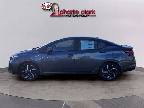 New 2025 Nissan Versa SR w/ Trunk Package image 3