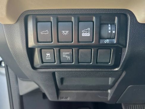 Used 2021 Subaru Ascent Premium w/ Sport Package AWD/4WD image 30