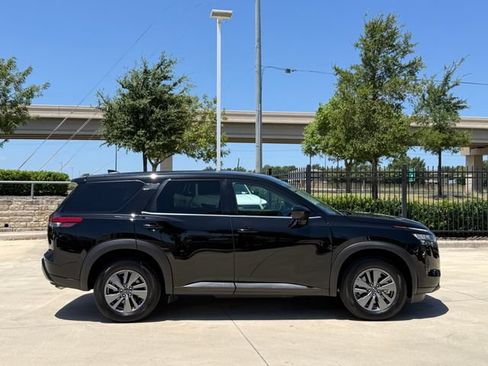 Used 2026 Nissan Pathfinder S AWD/4WD image 7
