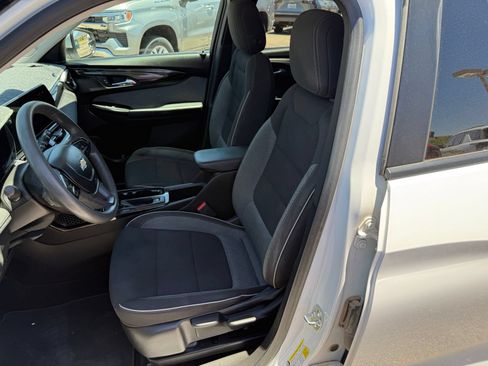 Certified 2024 Chevrolet TrailBlazer LT FWD image 29