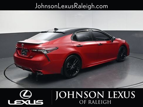 Used 2023 Toyota Camry XSE FWD image 9