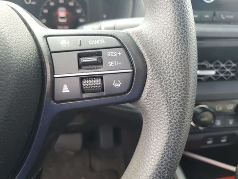 Used 2023 Honda Accord EX image 18