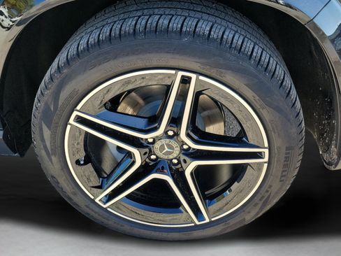 Certified 2026 Mercedes-Benz GLS 450 4MATIC image 6