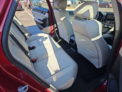 Used 2021 Honda Accord LX image 13