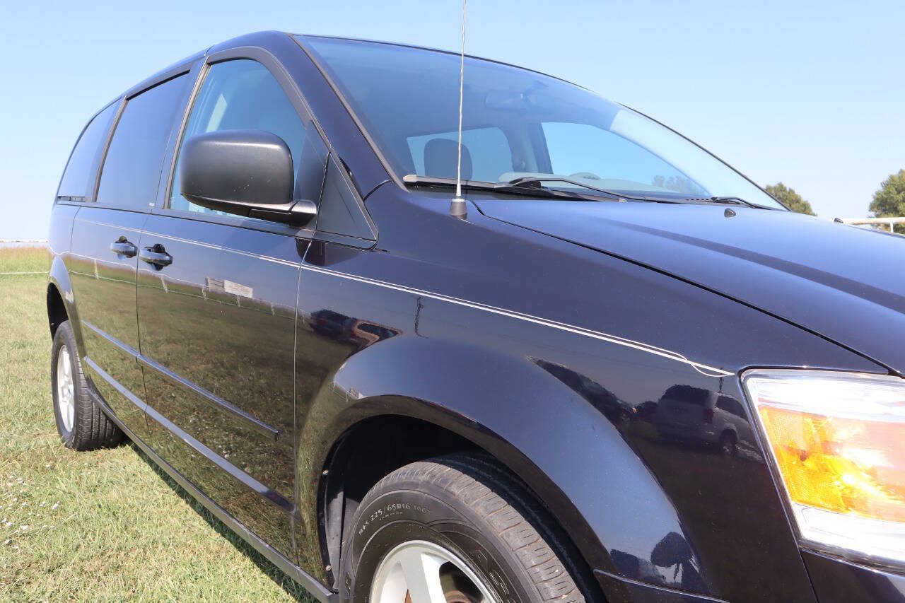 Used 2010 Dodge Grand Caravan SE FWD image 25
