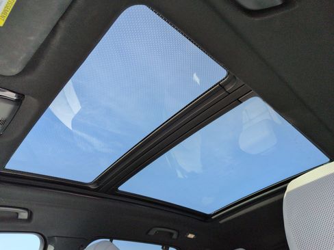 Used 2023 BMW X5 xDrive45e w/ Executive Package image 27