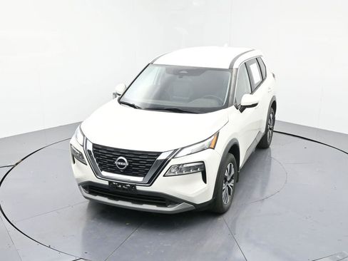 Used 2022 Nissan Rogue SV image 17