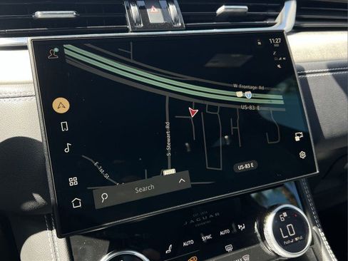 Used 2025 Jaguar F-PACE R-Dynamic S image 27