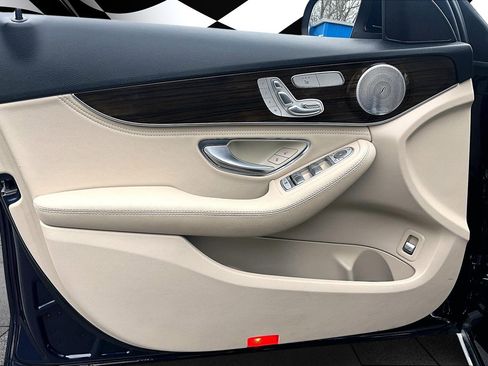 Used 2016 Mercedes-Benz C 300 C 300 image 18